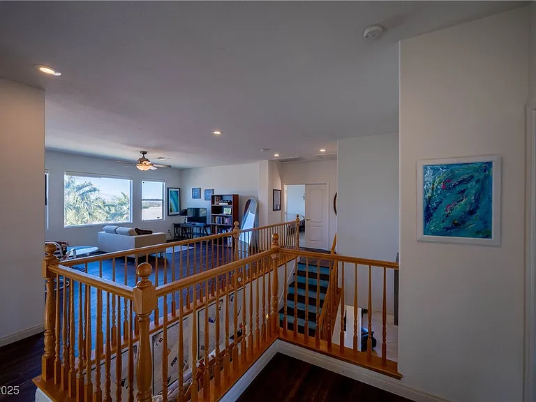 359 Hoskins Ct — Photo 55