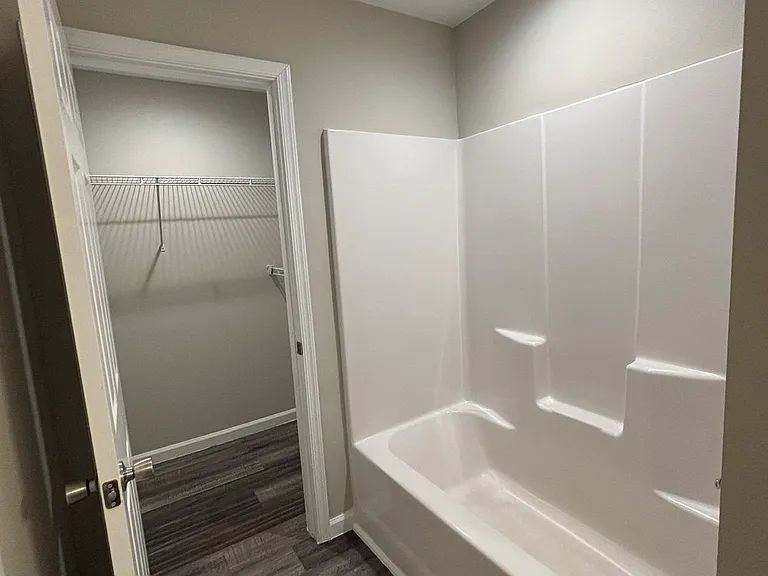 439 Sierra Rd — Photo 13