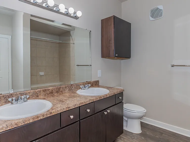 Lodge at Guadalupe Apartments LP — Photo 12