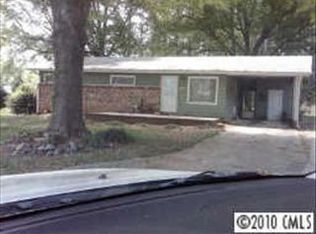 1039 Old Mountain View Rd, Mount Holly, NC 28120