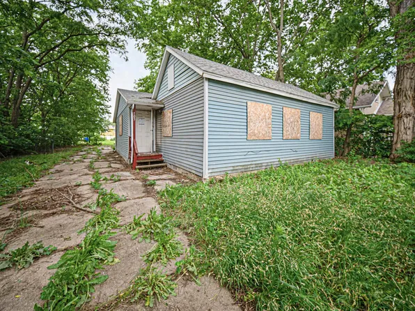 705 W 13th St, Junction City, KS 66441