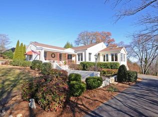 408 Chenocetah Dr, Cornelia, GA 30531