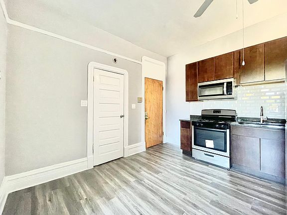 4th image of 1359 W Chicago Ave APT B3
