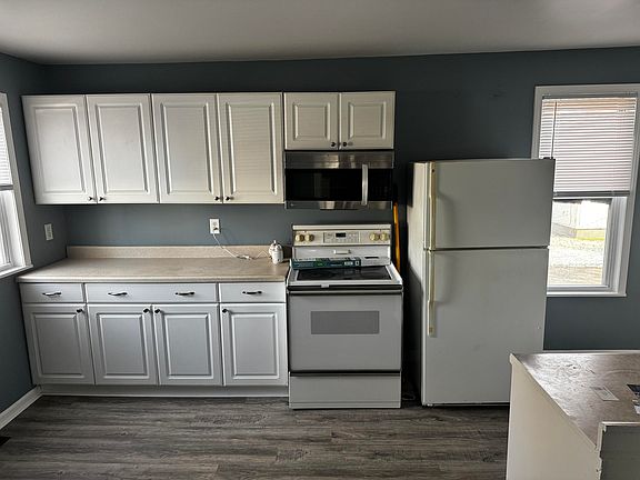 2nd image of 1057 Broadway Ave NW