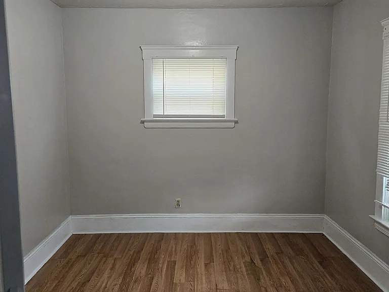 4211 Storer Ave #1 — Photo 2