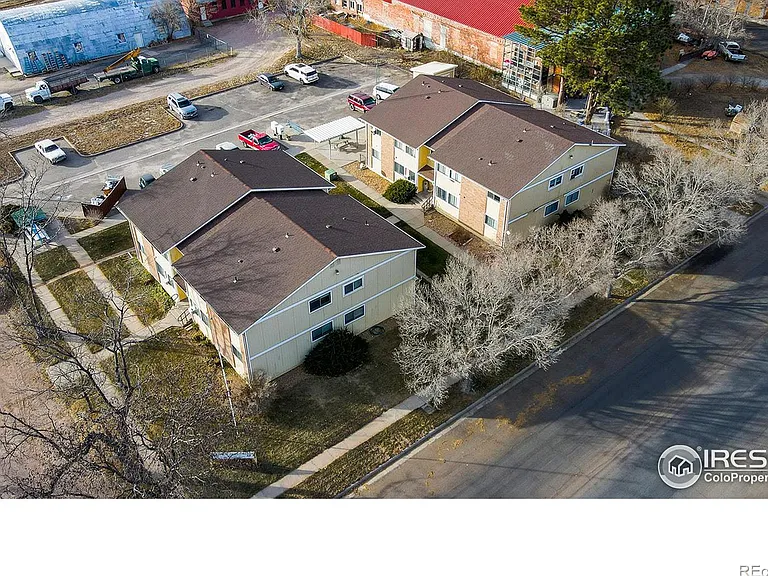 333 Custer Ave #2 — Photo 5