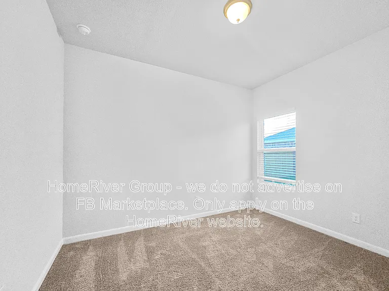 613 Jameson St — Photo 11