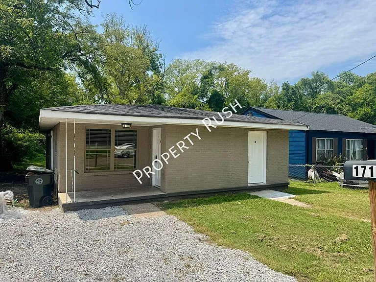 1718 Portland St #A — Photo 2