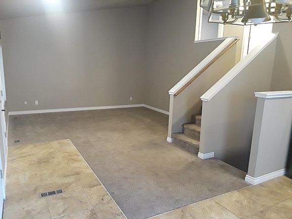 4th image of 2218 E Lacrosse Ave