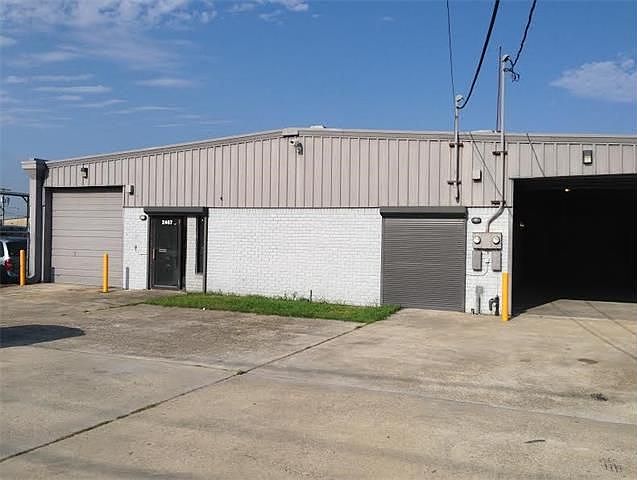 1st image of 2409 Greenwood St