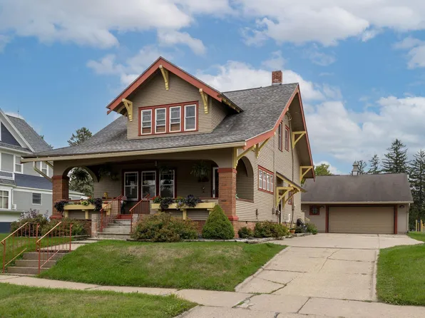 412 E South St, Caledonia, MN 55921
