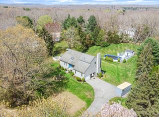 134 Bunker Hill Rd, Guilford, CT 06437