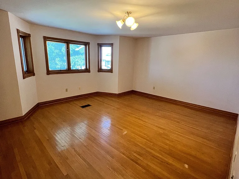 531 Lauder Ave — Photo 11