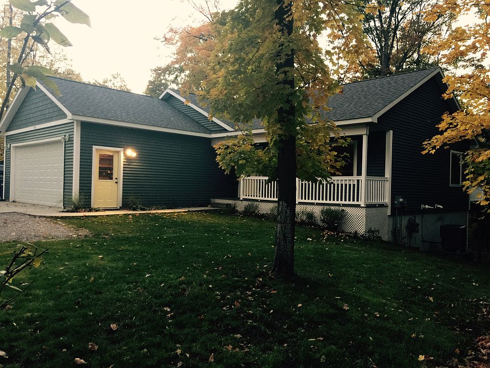 1st image of 450 Peninsula Trl