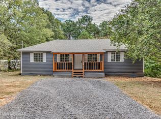 122 Hull Dr, Magee, MS 39111