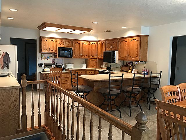 2nd image of 2398 Elaine Dr