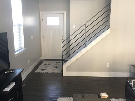 3rd image of 2323 S Long Dr