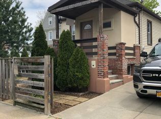 41 Frederick Ave, Elmont, NY 11003
