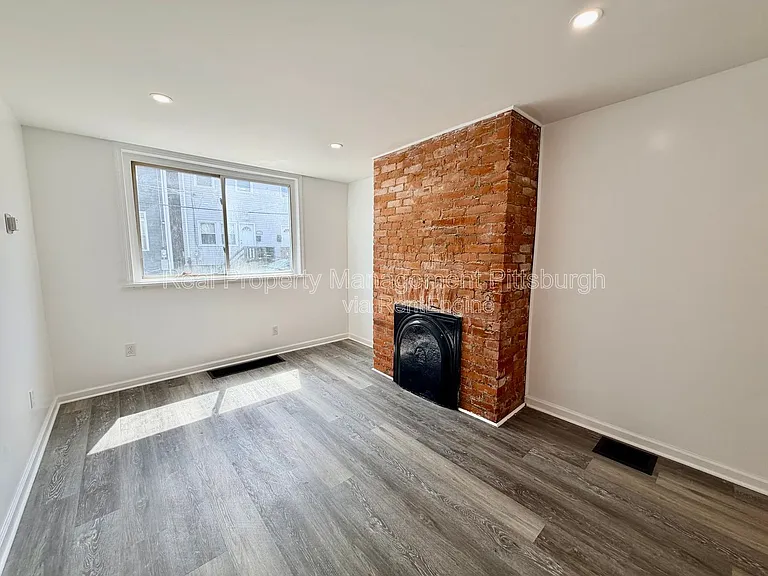 5115 Keystone St #1 — Photo 8