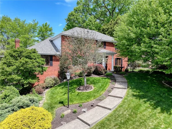 1813 S Villa Dr, Gibsonia, PA 15044