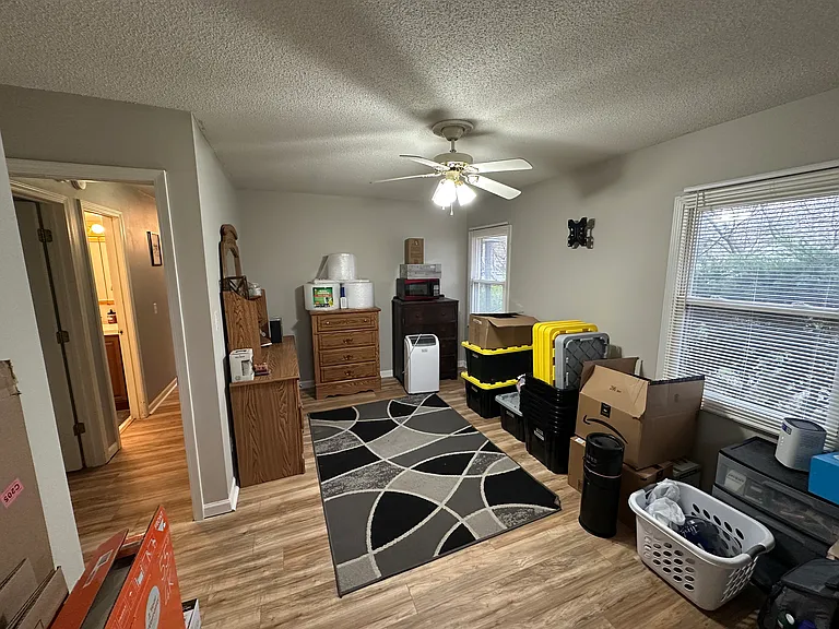 3005 W William St — Photo 16