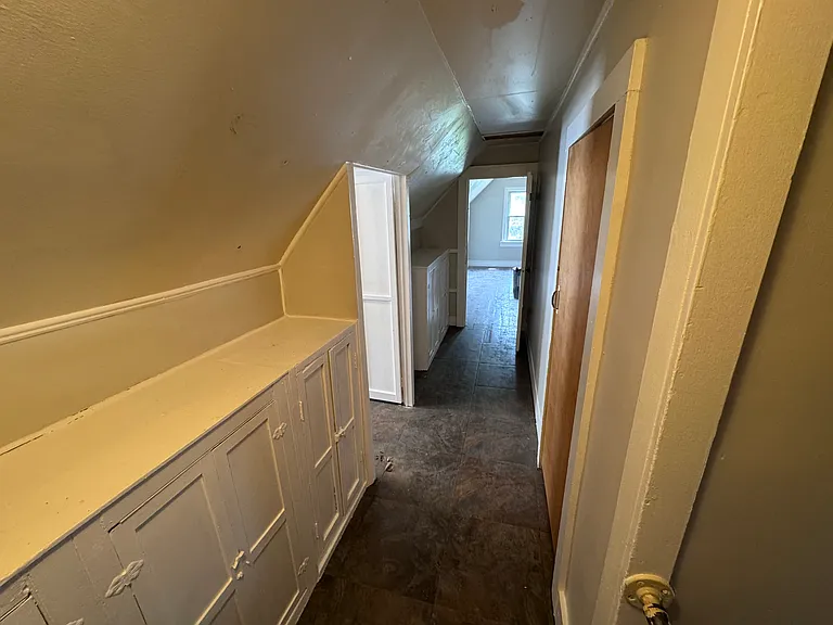 6 Dejonge St — Photo 17