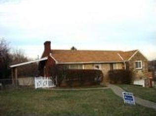 1088 Thornwood Dr, Pittsburgh, PA 15234