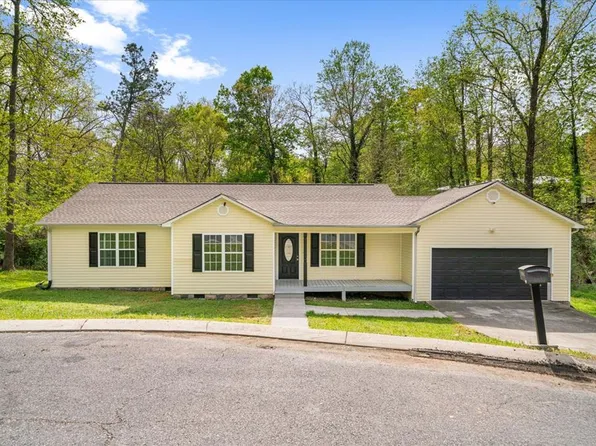 124 Levi Dr, Dalton, GA 30720