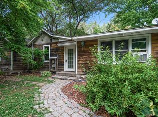 1901 Oakview Ln N, Plymouth, MN 55441