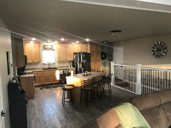 3rd image of 304 S Maple St