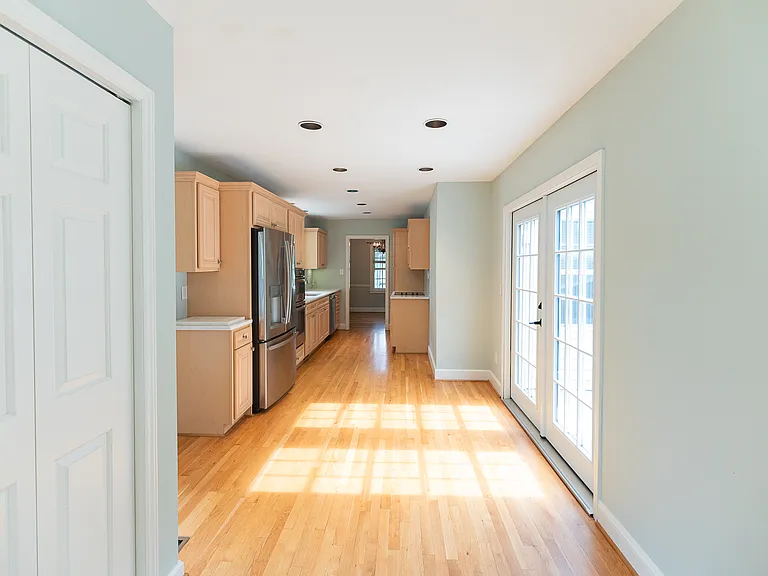 1700 Colonial Ave — Photo 15