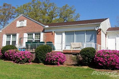 3rd image of 2926 Sylvia Dr