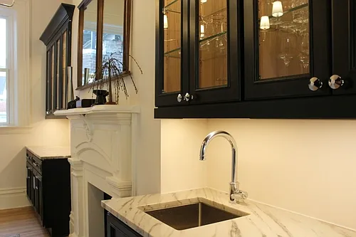 1819 Sarah St #2 — Photo 11
