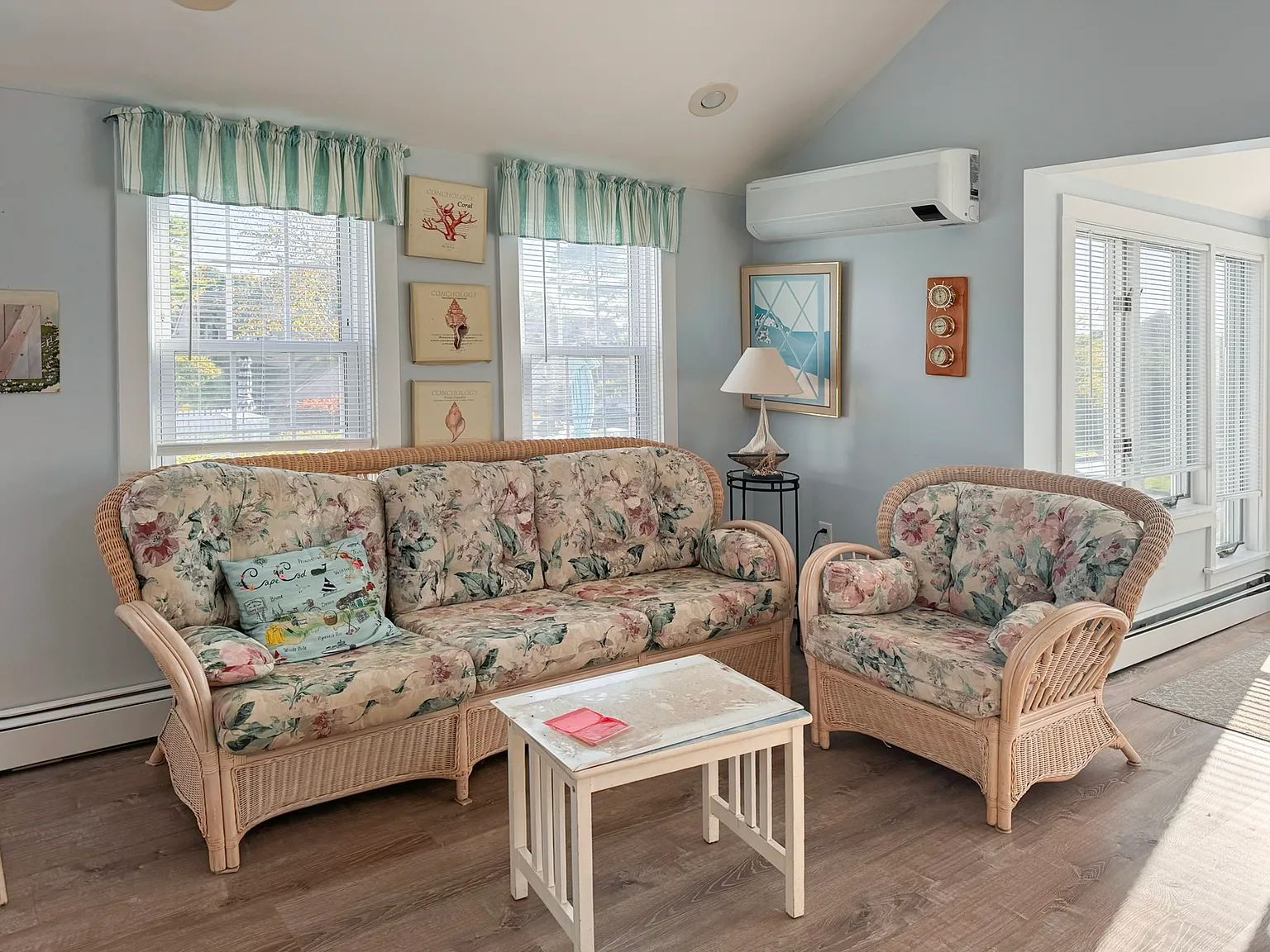 2 bed, 601 sqft, $1,800 — Photo 2