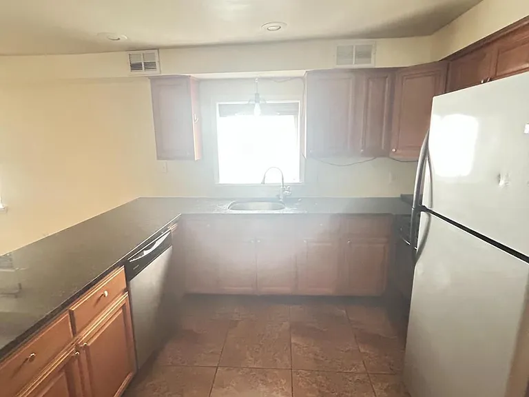 1710 W Girard Ave #3R — Photo 5