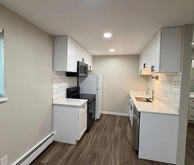 1065 Saulsbury St #203 — Photo 2