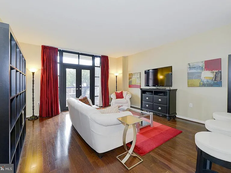 437 New York Ave NW #505 — Photo 4