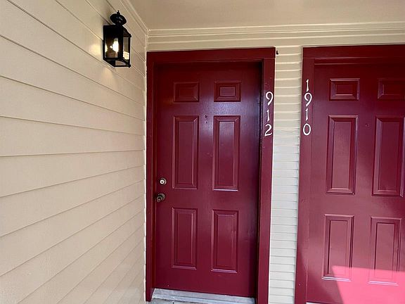 4th image of 2120 El Paseo St APT 1912