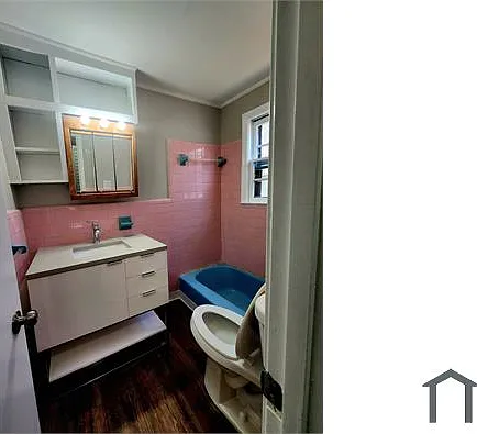 490 Hall St — Photo 14