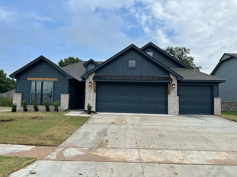 3708 W Delmar St — Photo 19