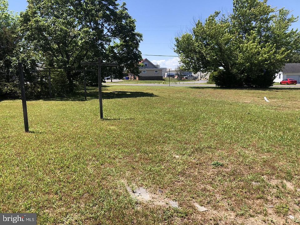 2nd image of 38086 Sandy Cove Rd
