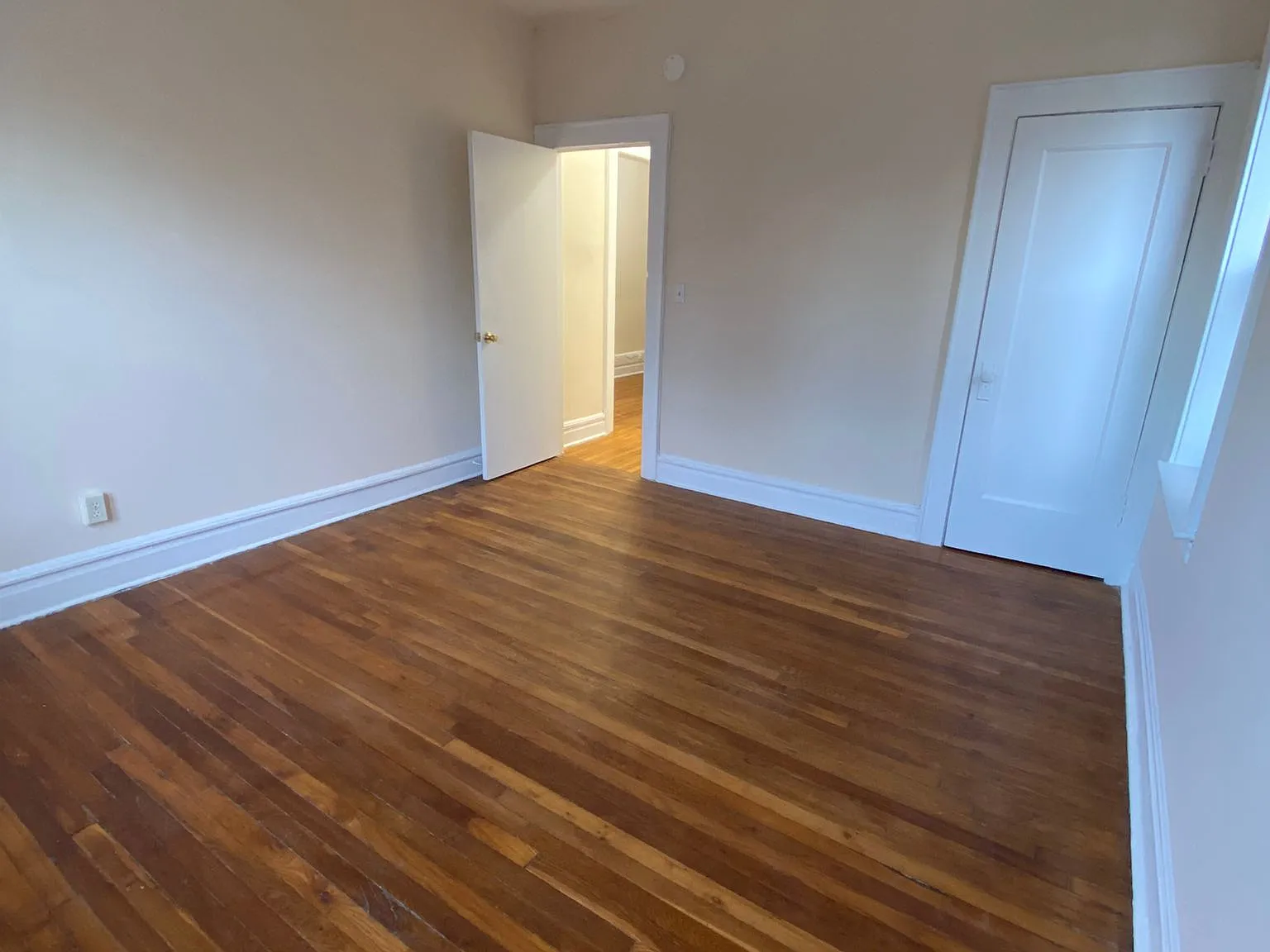 1 bed, $1,400 — Photo 2