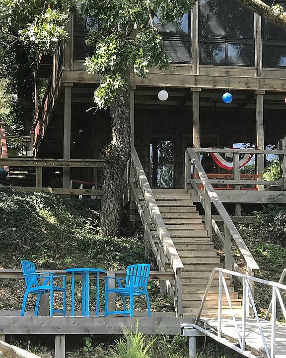 2nd image of 138 Private Road 127