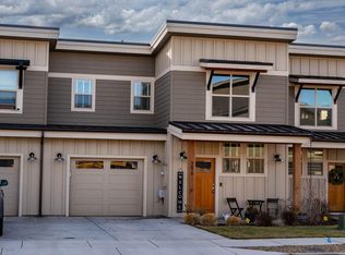 3670 SW Badger Ave, Redmond, OR 97756