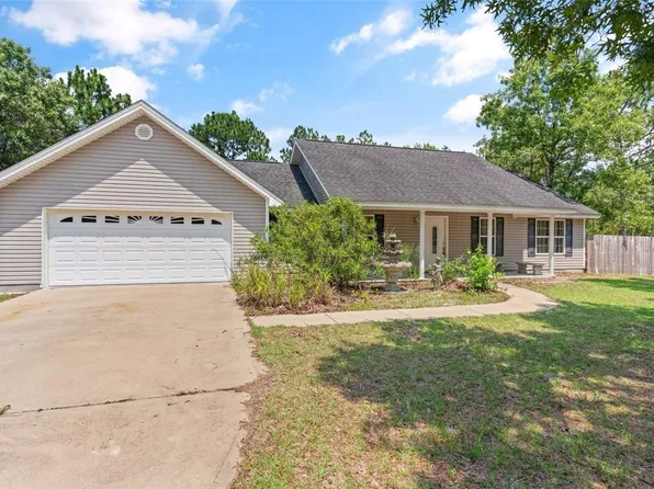 939 Heritage Cir, Hortense, GA 31543