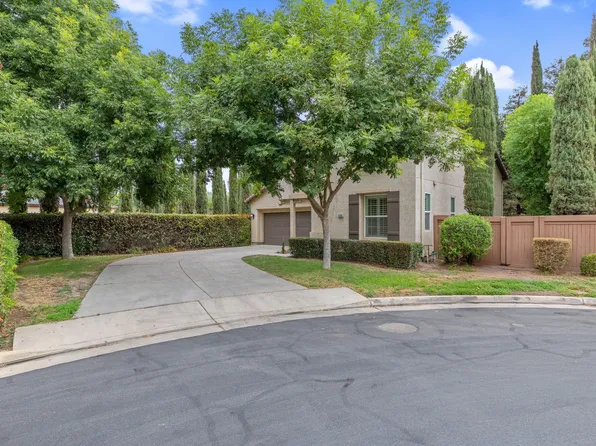 1558 N Pisa Street, Visalia, CA 93291