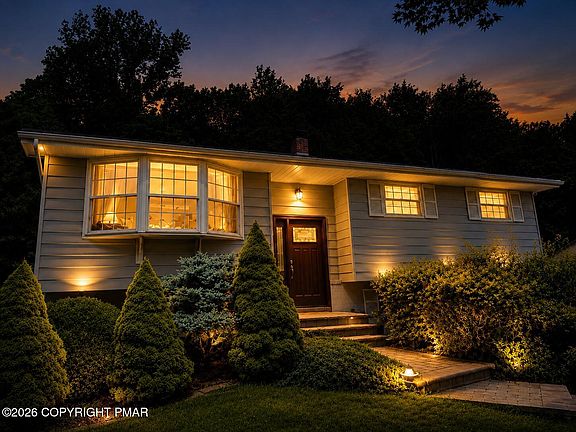 2nd image of 34 Parkway Dr