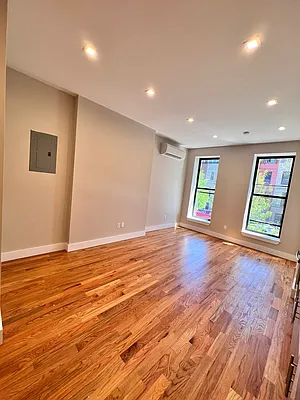 Rented by ERNY LLC | media 5