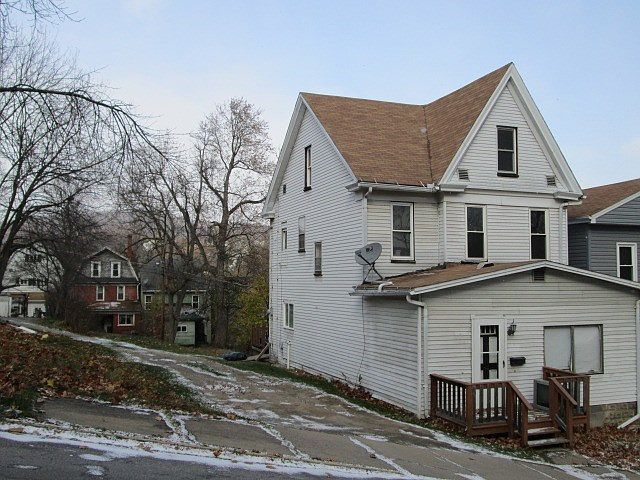 2nd image of 1902 14th Ave