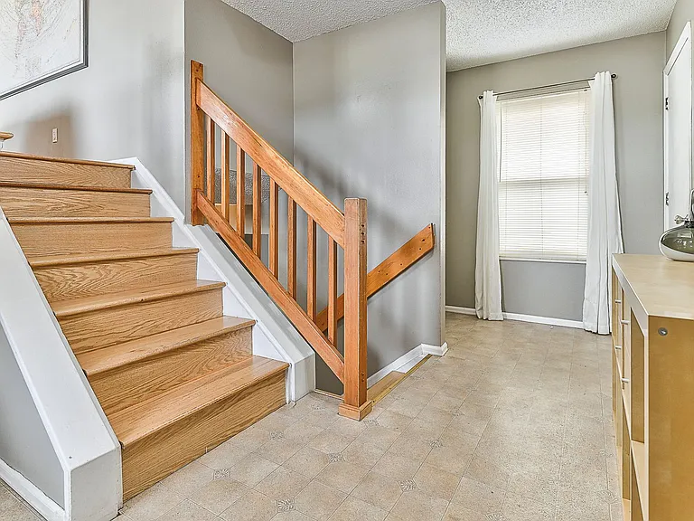 5150 Saddle Dr — Photo 3
